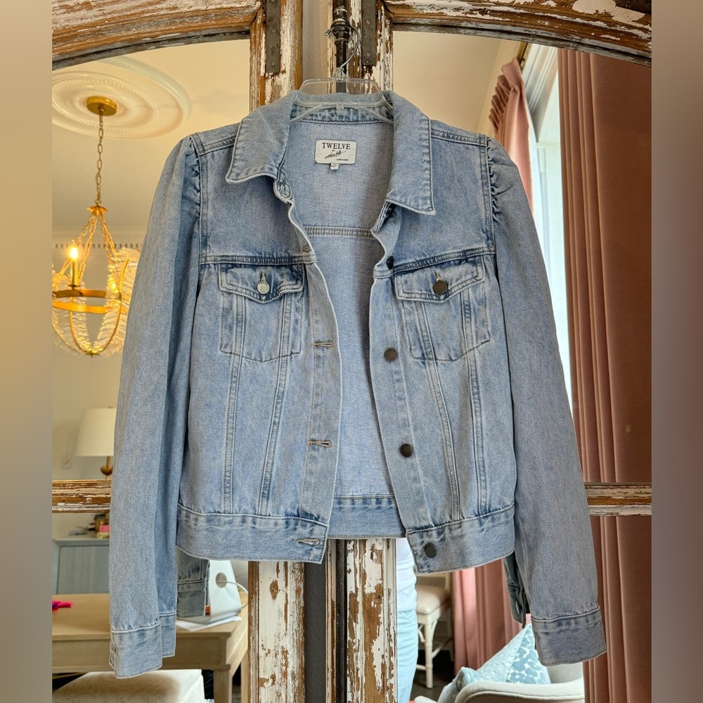 Jean jacket, puff sleeve